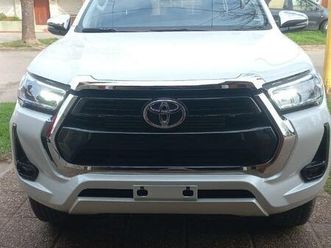 hilux 4x2 dc srv 2.8 at