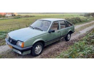 ② opel ascona 1.6 luxus automaat 1982 — oldtimers & ancêtres — 2ememain