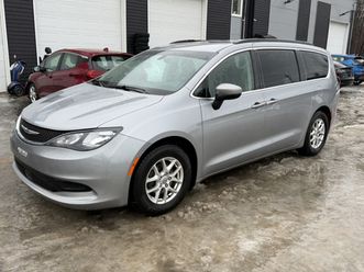 2021 chrysler grand caravan sxt