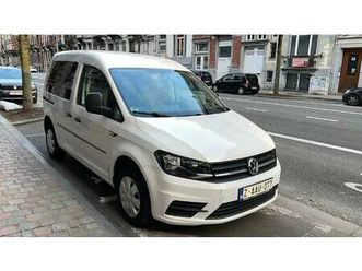 caddy 2.0 tdi scr dark 7 pl 12 mois de garantie