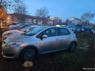 toyota auris 1.4 nafte