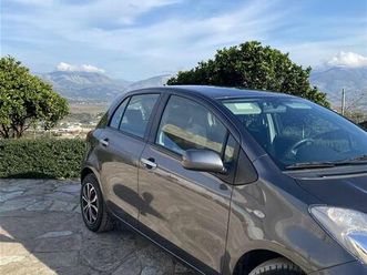 toyota yaris automatike