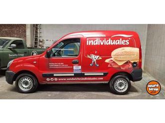 kangoo con equipo de frío