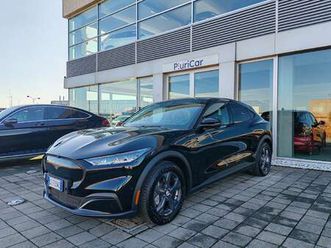 standard range 269cv fari led pelle camere 360°