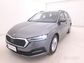 skoda-octavia-wagon-executive-dsg-br425911-2-0-die