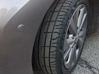 toyota auris full hybrid sinergy