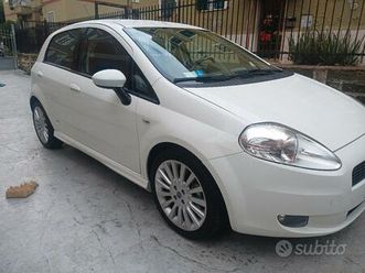 fiat grande punto t jet 120cv con soli 14000 km
