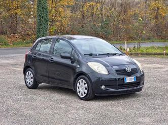 toyota yaris 1.3 5 porte 2007-e4 manuale neo benzi