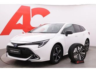 touring sports 1.8 hybrid platinum edition - / tutkat / ratinlämmitys / ilmastoinnin etähallinta / p