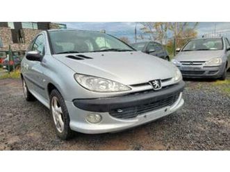 ② peugeot 206 1.6i al gekeurd roos form 121000km euro 4 2003 — peugeot — 2ememain