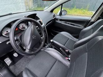 peugeot 207 sw outdoor 1.6 hdi 92 ch – 2011 – bon état