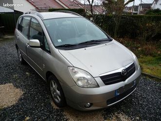 TOYOTA COROLLA VERSO vehicule-toyota-corolla-verso