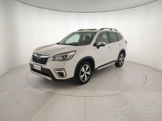 subaru forester 2.0i e-boxer premium lineartronic