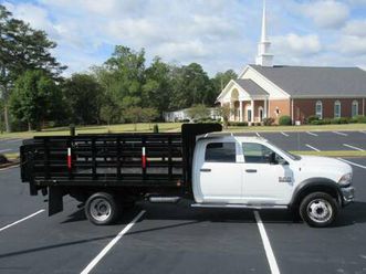 2015 ram 5500 4dr stake body with liftgate