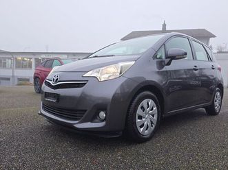 toyota verso-s 1.33 vvt-i linea luna