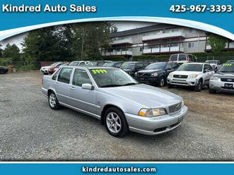 2000 volvo s70 base