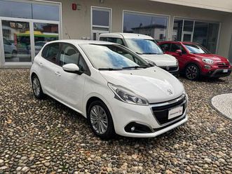 peugeot 208 5 porte active