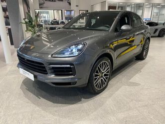 porsche cayenne coupé 3.0 v6 e-hybrid del 2021 usata a firenze