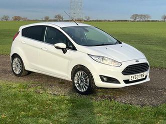 1.0t ecoboost titanium euro 5 (start/stop) 5dr