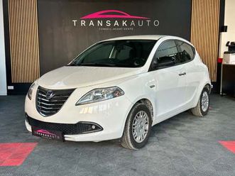 lancia ypsilon 1.2 8v 69 ch stop&start platinum