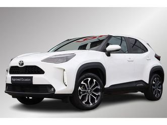 1.5 vvt-i first edition, benzine, apple carplay,