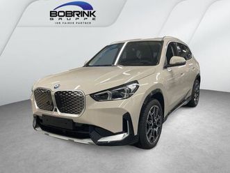 bmw ix1 30 xdrive xline head-up led ahk shz hifi nav