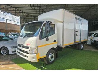 2014 hino 300 815 lwb (bb3) a/t f/c c/c