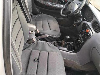 hyundai lantra an. 2000