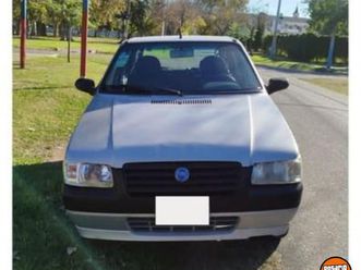 fiat uno 2006 $ 5500000