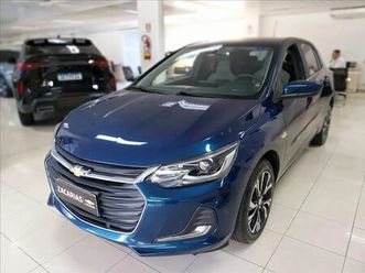 hatch premier 1.0 12v tb flex aut. 4p