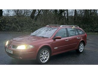 2005 renault laguna rouge automatique, 5 vitesses conduit...