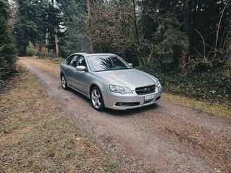 legacy 3.0r awd executive