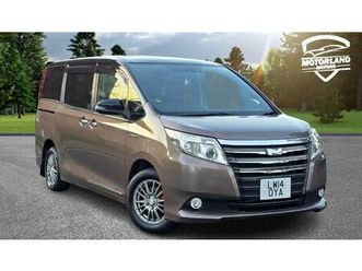 toyota noah 1.8l hybrid auto 7 seats 5 dr