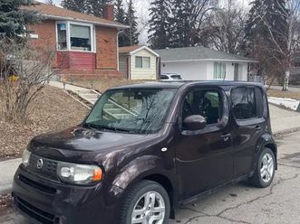 nissan cube 2010