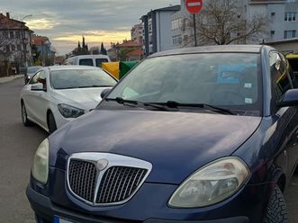 lancia ypsilon 1.4 2,300 bgn