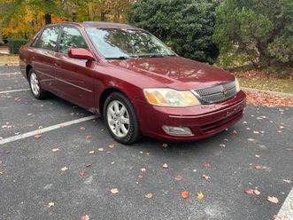 2000 toyota avalon xls low miles garage kept