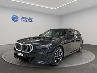 bmw 520d xdrive touring: réserver un essai sur route !