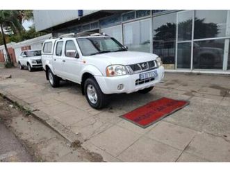 2011 nissan np300 2.4i hi-rider double-cab