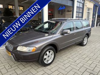 volvo xc70 - 2.5 t momentum aut./leder/cruise/topstaat