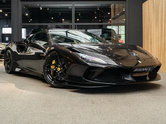 ferrari f8 tributo carbon seats tricolor camera f8 tributo 3.9 v8 hele