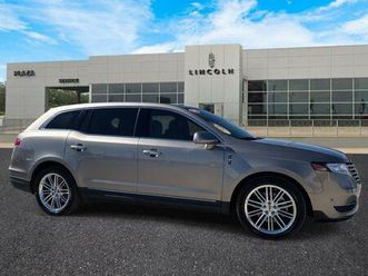used-2019-lincoln-mkt-standard