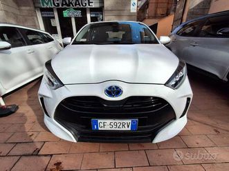 toyota yaris 1.5 hybrid trend