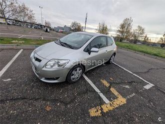 toyota auris 1.4 d4d luna