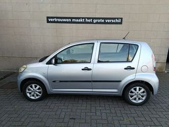 daihatsu sirion 1.0-12v trend