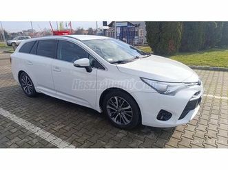 toyota avensis wagon 2.0 d-4d sol
