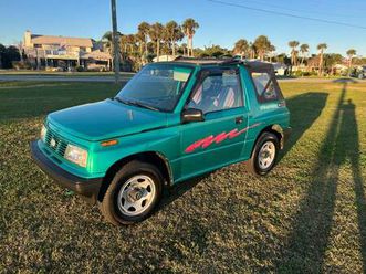 geo tracker 4x4 111k miles garaged! mint!