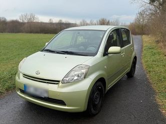daihatsu sirion 1.3 - baujahr 2005 - nur 105.000 km - frisch tüv