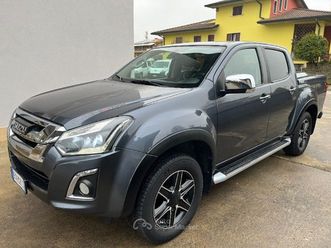 1.9 solar 4wd a/c aut.paris-edition gancio traino