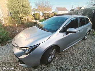 toyota-corolla-touring-184ch-hybrid