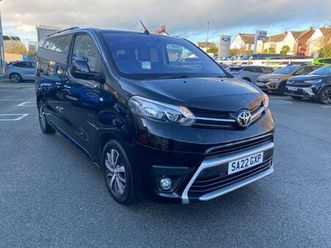 2022 toyota proace city verso 2.0d 140 family medium 5dr premium estate diesel manual